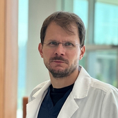 Амзаев Сергей Андреевич, эндоваскулярный хирург