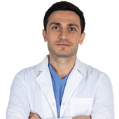 Акобян Айк Артурович, пластический хирург