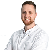 Курбатов Валентин Олегович, стоматолог-хирург