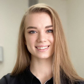 Андрианова Диана Евгеньевна, стоматолог-терапевт