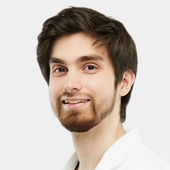 Сутюшев Ринат Маратович, офтальмолог