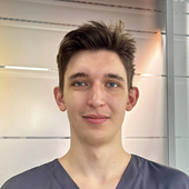 Куличев Евгений Игоревич, стоматолог-терапевт