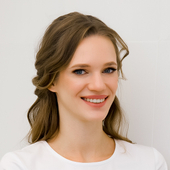 Захлыстная Екатерина Игоревна, врач-косметолог