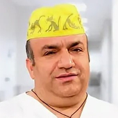 Мовсесян Арсен Сергеевич, стоматолог-хирург