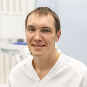 Касьян Семён Эдуардович, стоматолог-хирург