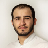 Набиев Раул Елварович, стоматолог-терапевт