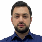 Асатрян Асатур Арменович, стоматолог-терапевт