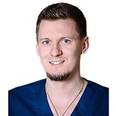 Олейник Дмитрий Вячеславович, офтальмолог-хирург