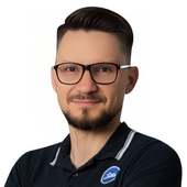 Божков Роман Андреевич, стоматолог-хирург