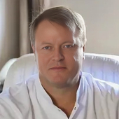 Малахов Андрей Леонидович, стоматолог-хирург