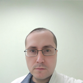 Перлов Роман Борисович, хирург