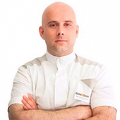 Грибоедов Павел Олегович, стоматолог-хирург