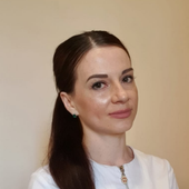 Чернавина Жанна Валерьевна, стоматолог-терапевт
