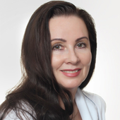 Шмидт Лариса Николаевна, врач-косметолог