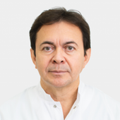 Орландо Салас Морено, пластический хирург