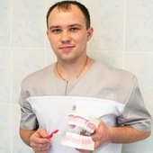 Акчурин Руслан Дамирович, стоматолог-хирург