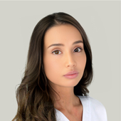 Зелендинова Алена Александровна, стоматолог-терапевт