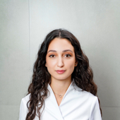 Хачатурян Алина Гариковна, стоматолог-терапевт