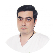 Власов Михаил Арменакович, стоматолог-хирург