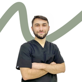 Мавланов Эльнур Гаджахмедович, стоматолог-терапевт