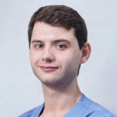 Анискин Роман Александрович, стоматолог-хирург