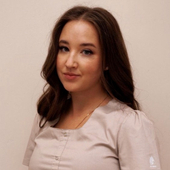 Пахмутова Мария Евгеньевна, стоматолог-терапевт