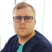 Серов Артём Юрьевич, невролог