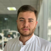 Нураллаев Тимур Тимурович, стоматолог-ортопед