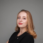 Щурова Екатерина Андеервна, имплантолог