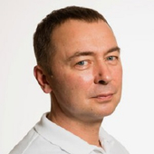 Логиновских Вячеслав Васильевич, имплантолог