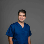 Бузинов Денис Романович, уролог