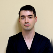 Умаров Рауф Бунядович, стоматолог-хирург