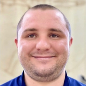 Леонтев Олег Владимирович, пластический хирург