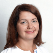 Сухарева Юлия Алексеевна, стоматолог-хирург