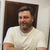 Майоров Даниил Михайлович, врач-косметолог