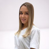 Клюкас Александра Евгеньевна, стоматолог-терапевт