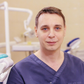 Тихонов Алексей Юрьевич, стоматолог-терапевт