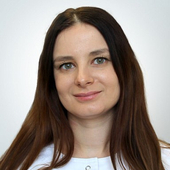 Попова Анна Сергеевна, офтальмолог-хирург