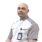 Камболов Альберт Алексеевич, офтальмолог