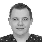 Калашников Руслан Сергеевич, стоматолог-терапевт