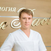 Душков Александр Юрьевич, стоматолог-терапевт