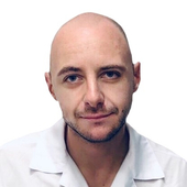 Рыжов Армен Сергеевич, стоматолог-хирург