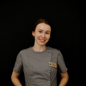 Петрова Анастасия Леонидовна, стоматолог-терапевт