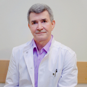 Саруханов Георгий Михайлович, пластический хирург