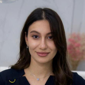 Мкртчян Оксана Левовна, стоматолог-терапевт