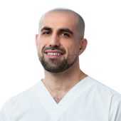 Султанов Малик Абдурагимович, стоматолог-терапевт