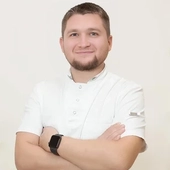 Дмитриев Иван Владимирович, стоматолог-терапевт