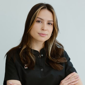 Старова Алина Максимовна, стоматолог-терапевт