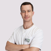 Апякин Илья Андреевич, пародонтолог