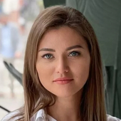 Нестерова Дарья Викторовна, стоматолог-терапевт